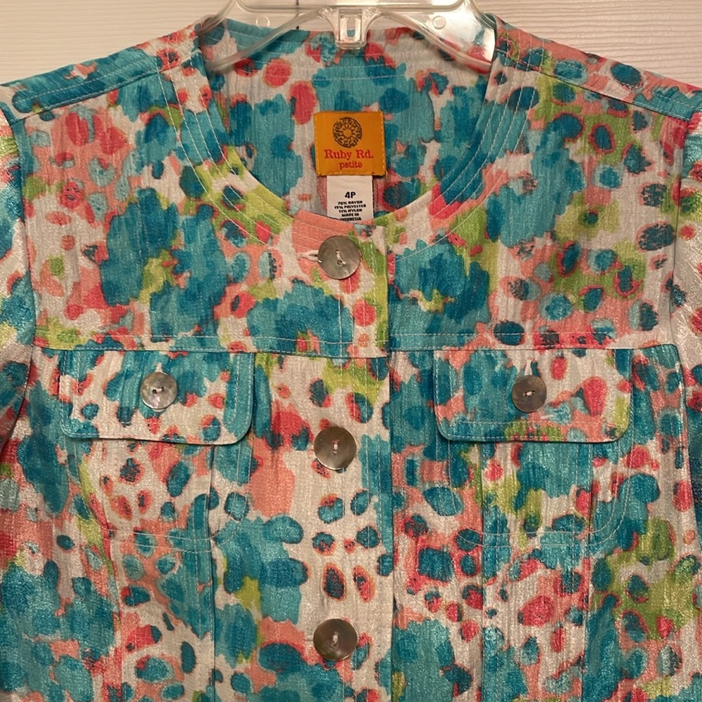 🌷Ruby Rd. 4 Petites Pattern Jacket with Shine - Picture 3 of 12